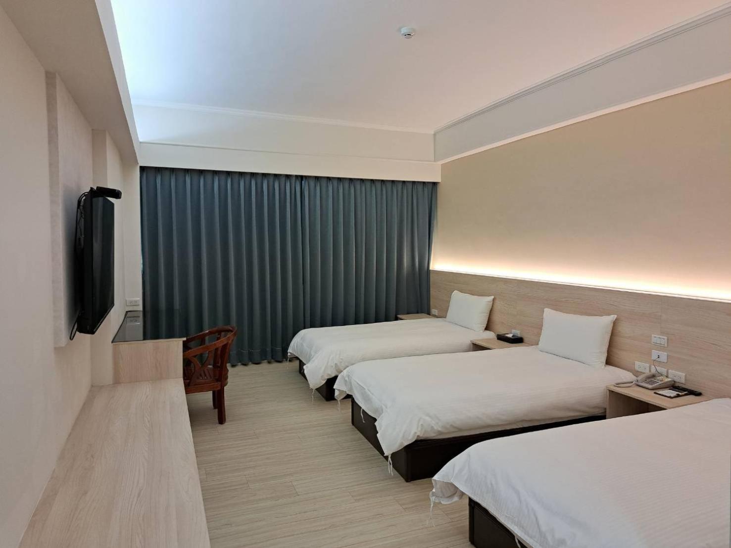 Etung Hotel Taichung Exteriör bild